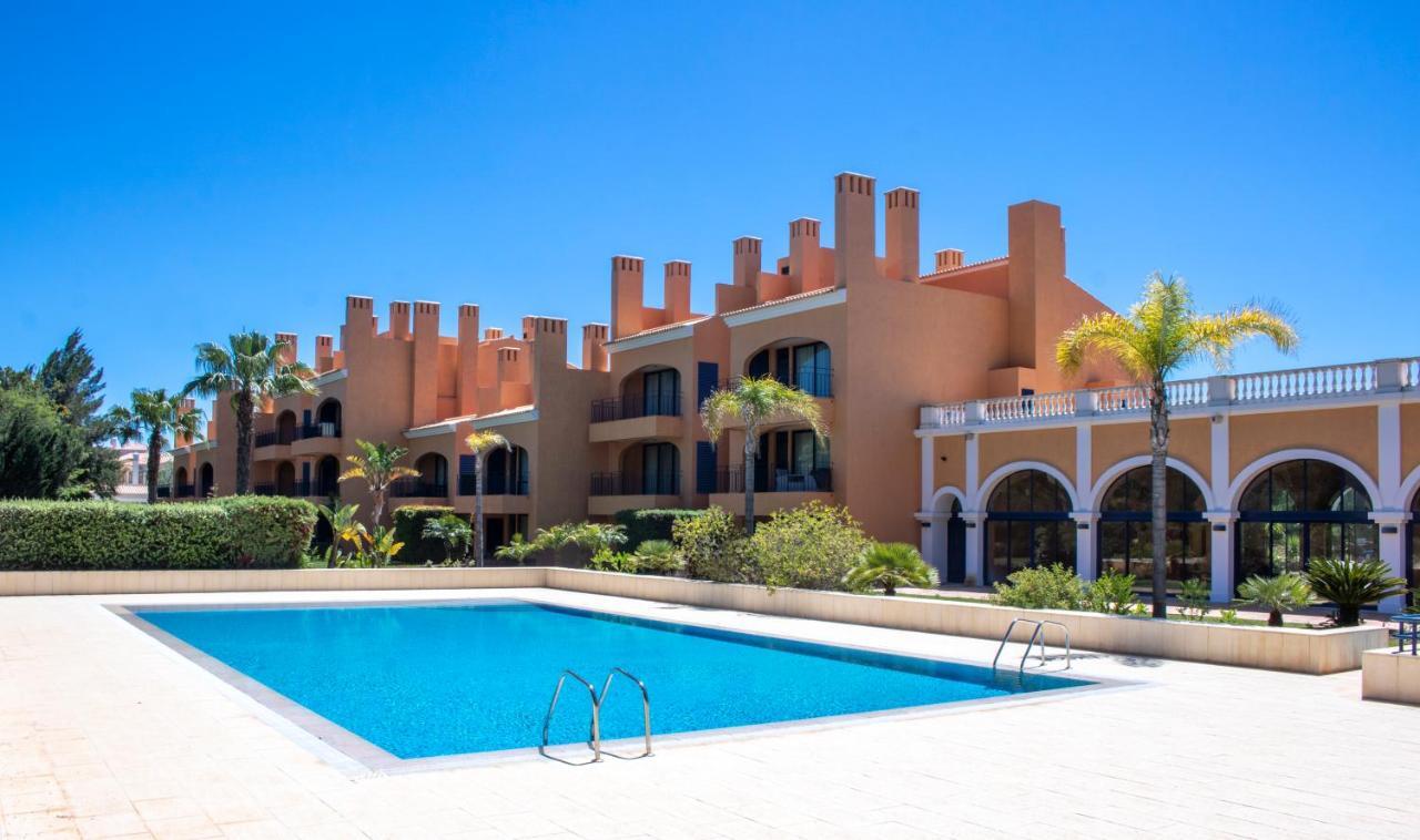 Casa De Ferias Vila Sol Golf Quarteira Exterior photo